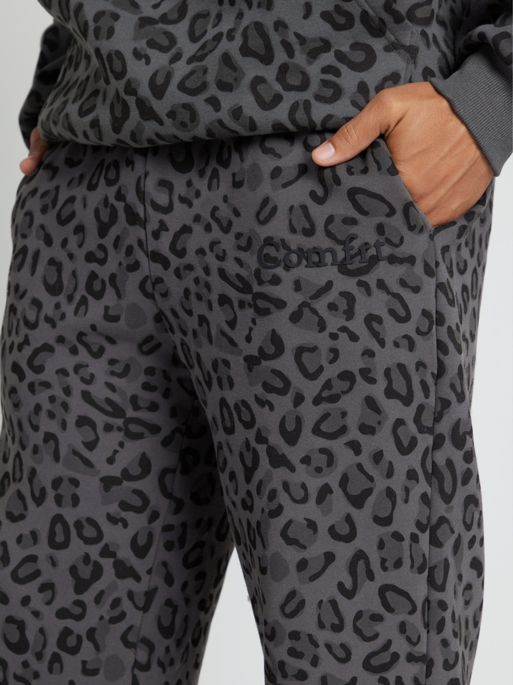 Minimalist Straight Leg Sweatpants - Pre-Order