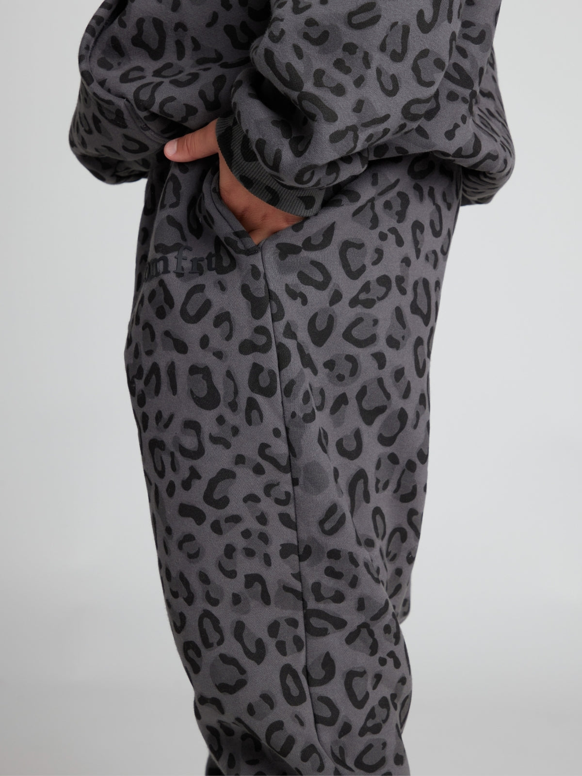 Minimalist Kids Sweatpants - Pre-Order